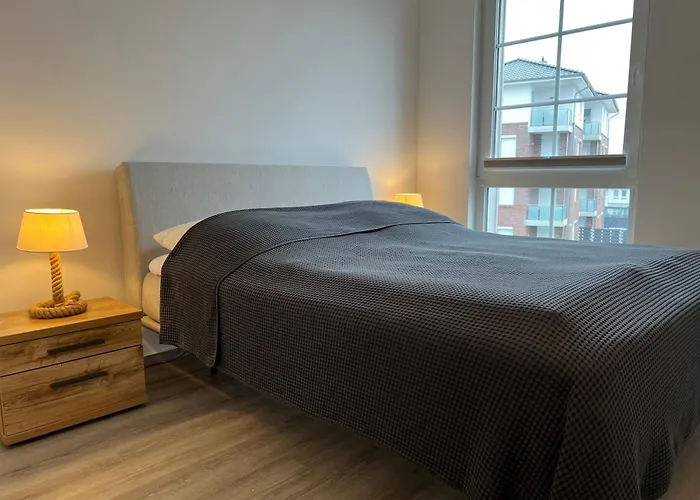 4 Διαμέρισμα *